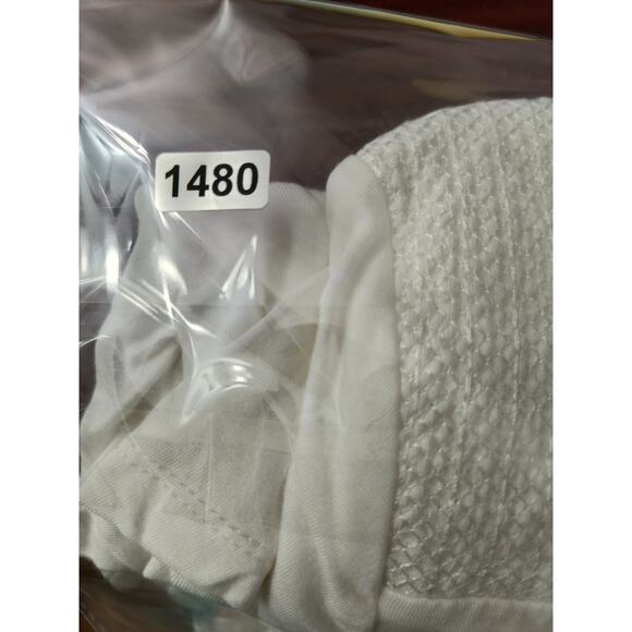 Adrianna Papell Top Women's Size XL White Knit 3/4 Sleeve Sharkbite Hem pullover - Picture 13 of 13